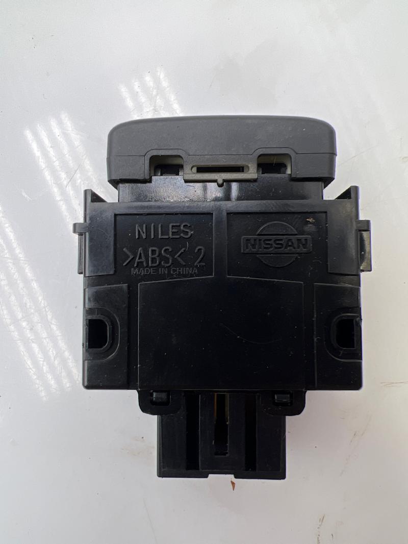 2010 2011 2012 Nissan Altima Traction Control Switch OEM