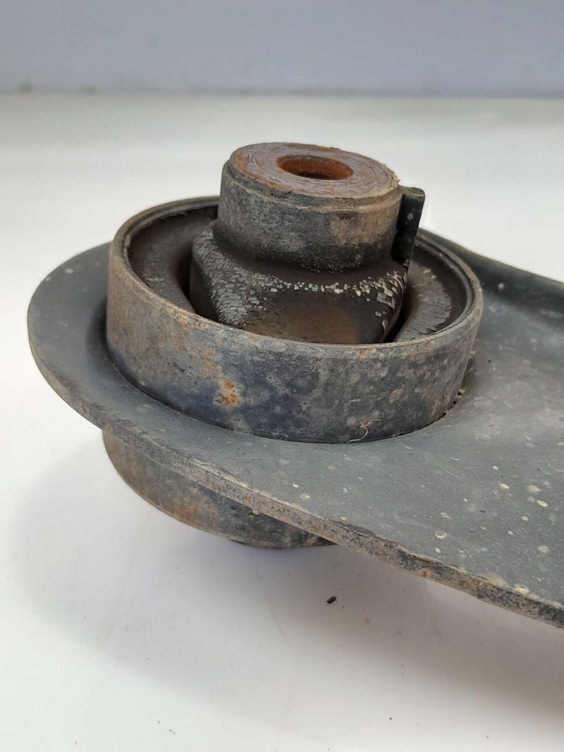 2014 Kia Sedona Lower Control Arm Rr