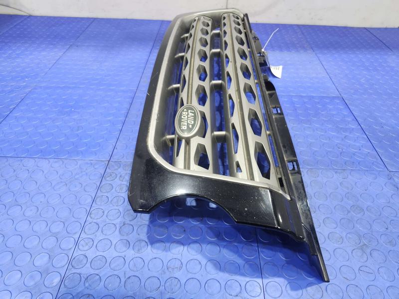 2014 Land Rover LR4 Grille
