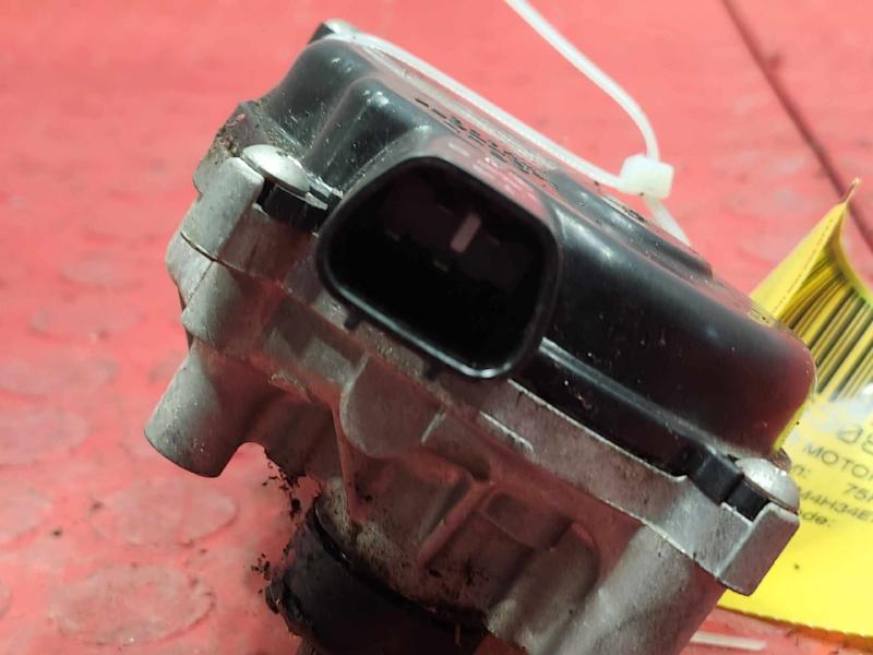 2012-2016 Honda CRV Windshield Wiper Motor - Front Genuine OEM 76505T0AA01