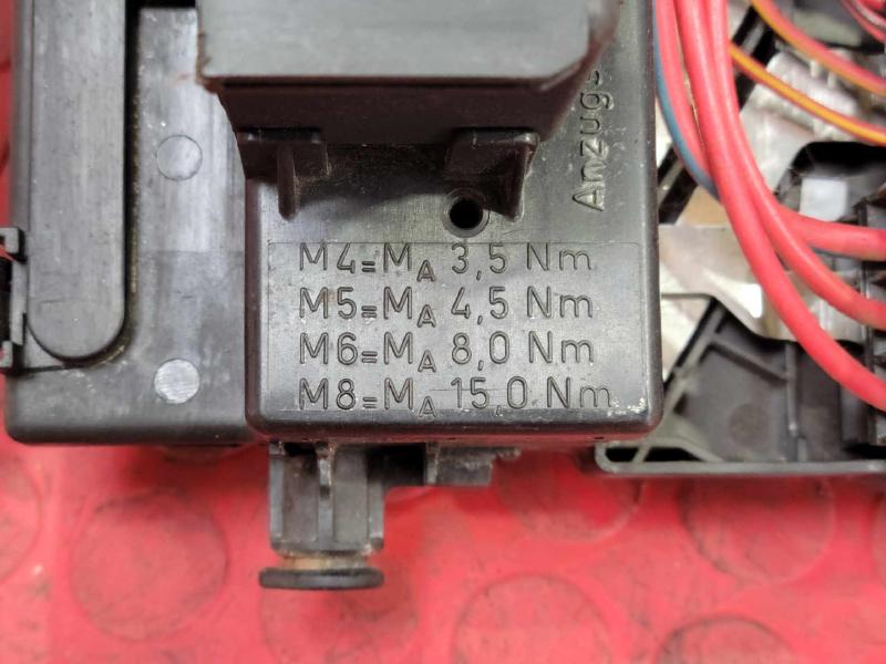 2006 BMW X3 E83 Cabin Fuse Box Relay Junction Block Genuine OEM Part