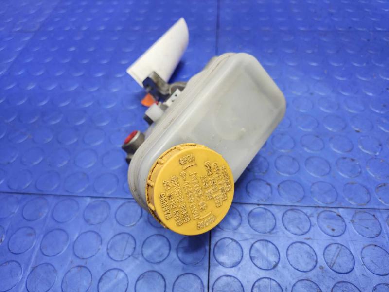 2015-2017 Subaru Outback Legacy 2.5L CVT Brake Master Cylinder Assembly OEM 26449FJ010