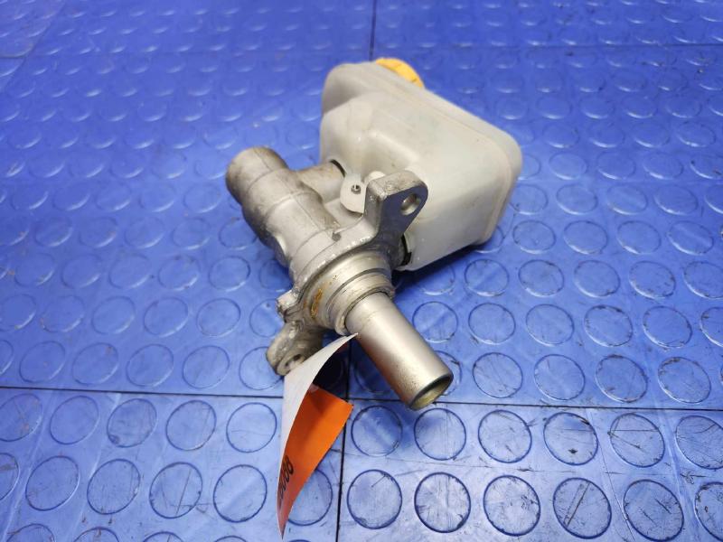 2015-2017 Subaru Outback Legacy 2.5L CVT Brake Master Cylinder Assembly OEM 26449FJ010