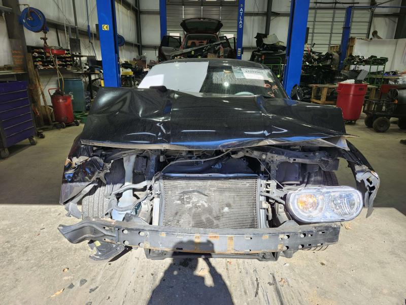 2010 Dodge Challenger Front Door Regulator