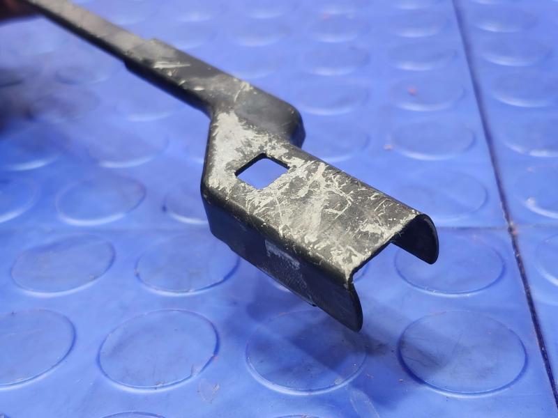 2017 Jaguar XE Wiper Arm