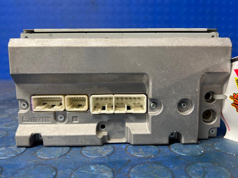 2007 2008 2009 Toyota Prius Radio AM FM CD OEM 8612047200
