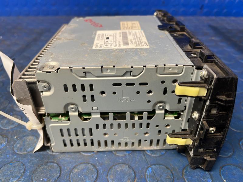 2007 2008 2009 Toyota Prius Radio AM FM CD OEM 8612047200