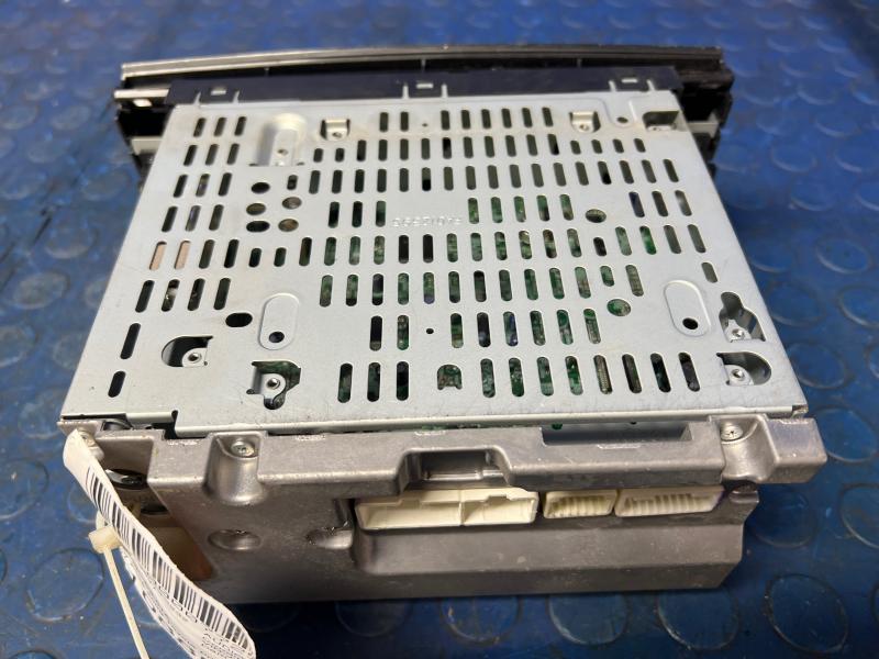 2007 2008 2009 Toyota Prius Radio AM FM CD OEM 8612047200