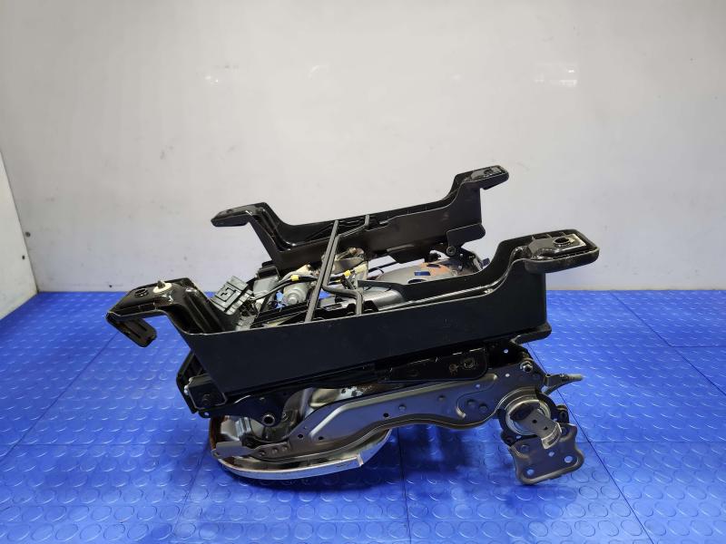 2011 Mazda CX-9 Seat Track