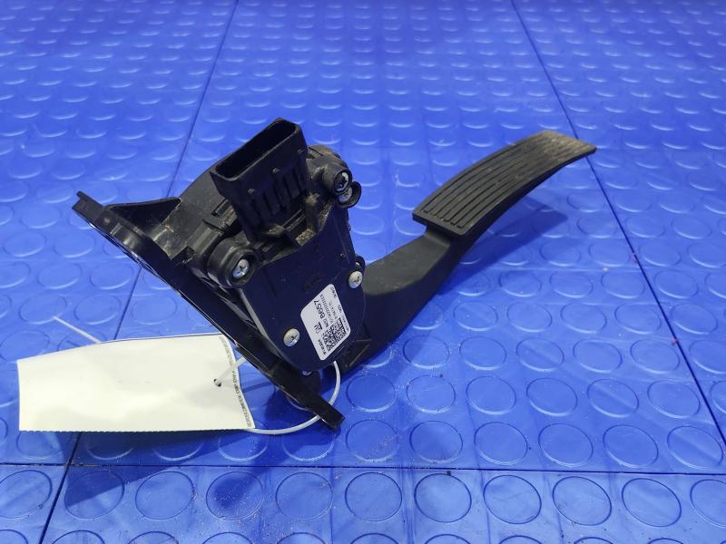 2019 Chevrolet Express 2500 Pedal Assembly