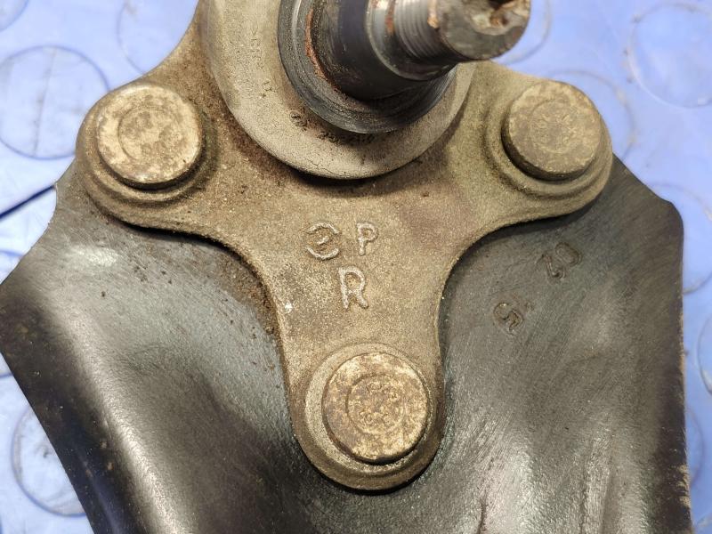 2015 Volkswagen Beetle Lower Control Arm Front