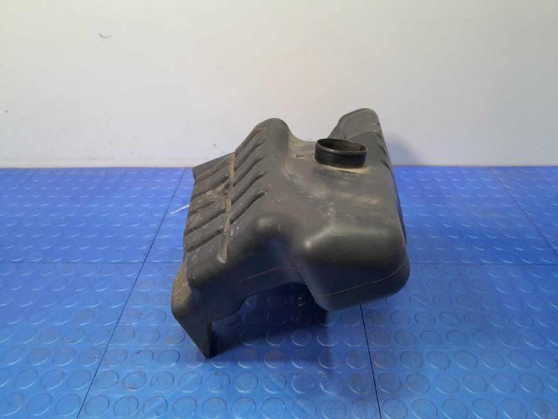 2008 Pontiac Solstice Air Intake Tube/Resonator