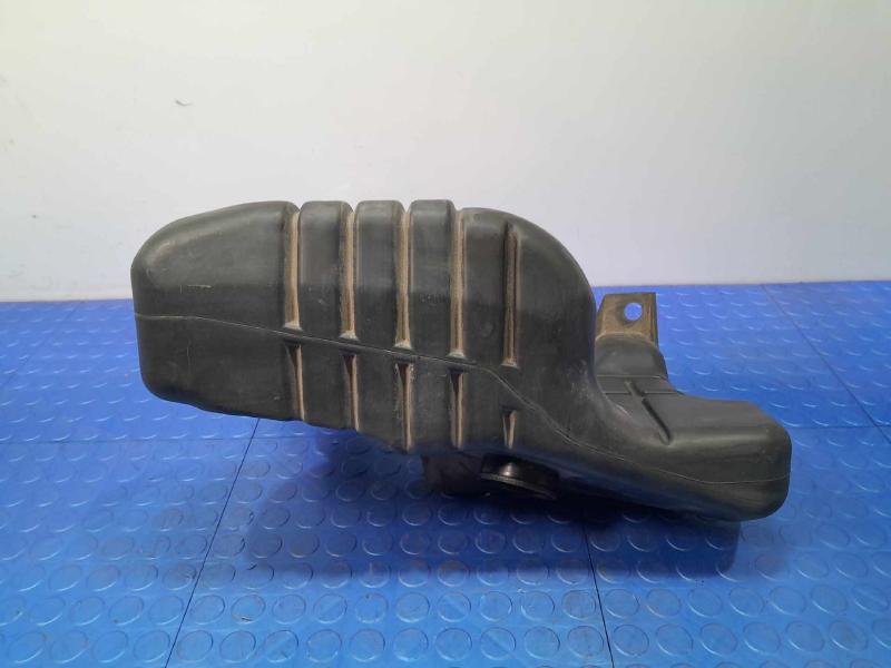 2008 Pontiac Solstice Air Intake Tube/Resonator