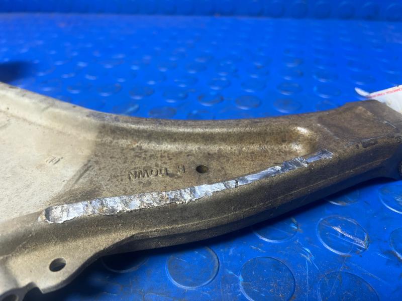 2010-2016 Buick Lacrosse Front Lower Control Arm RH Passenger Side OEM 84008849