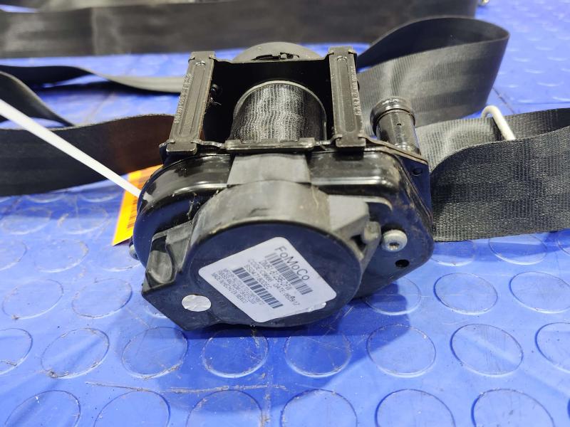 2017 Ford Focus Front Seat Belt