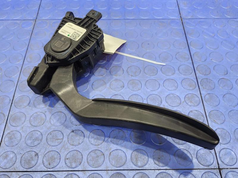 2014 Ford Explorer Pedal Assembly