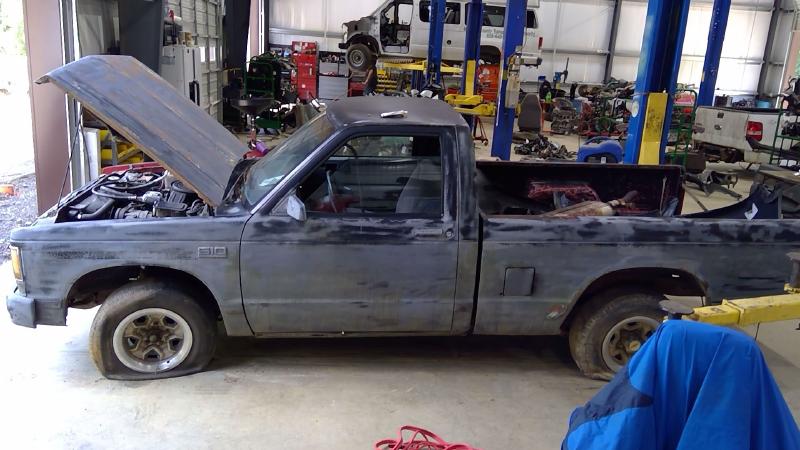 1988 Chevrolet S10 Front Door Regulator