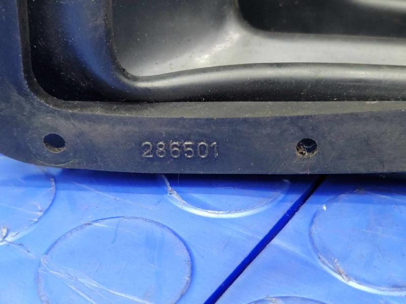 1997 Mazda B2300 Floor Shifter