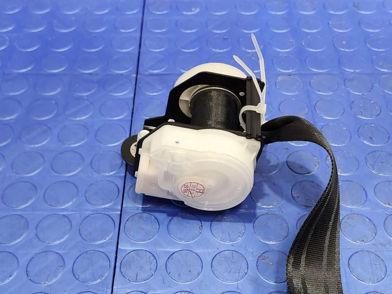 2011 Mazda CX-9 Rear Seat Belt