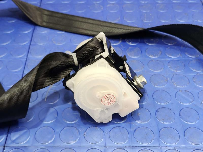 2011 Mazda CX-9 Rear Seat Belt