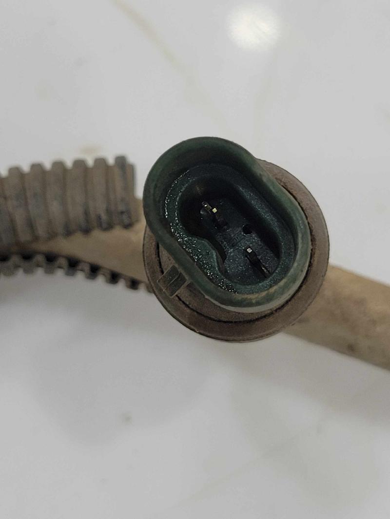 2001 2002 GMC Sierra Chevy Silverado 1500 4.8L 5.3L AC Discharge Hose OEM 19303131