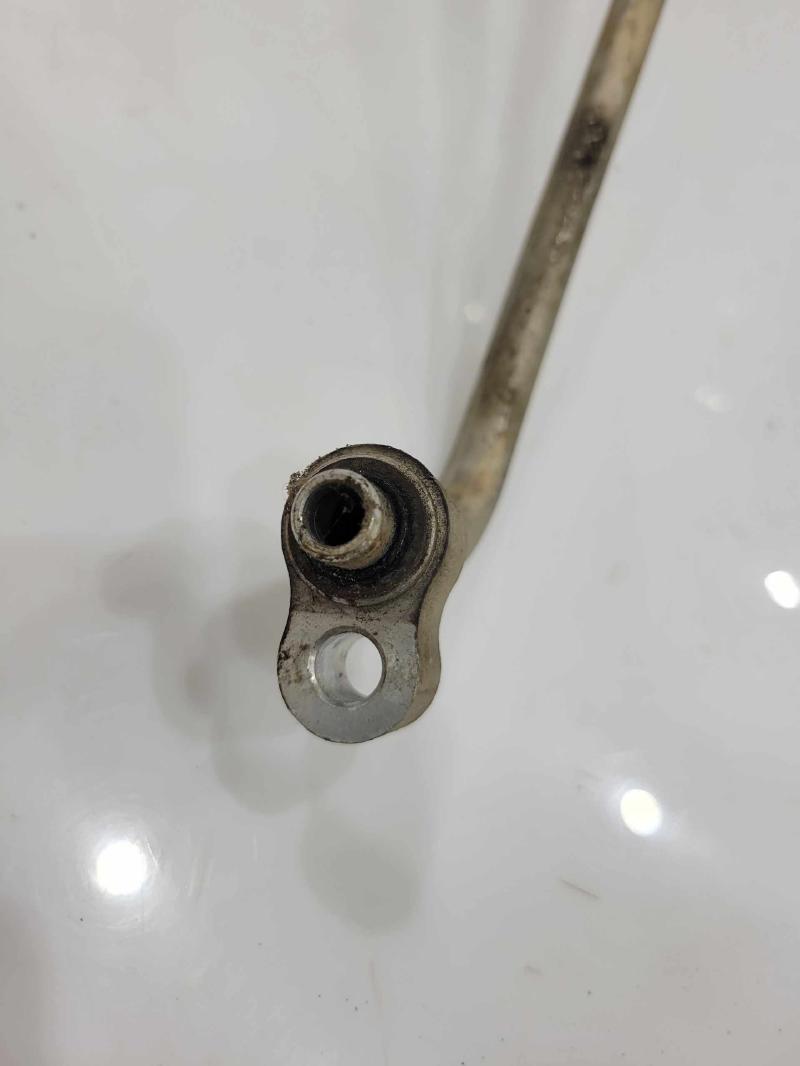 2001 2002 GMC Sierra Chevy Silverado 1500 4.8L 5.3L AC Discharge Hose OEM 19303131
