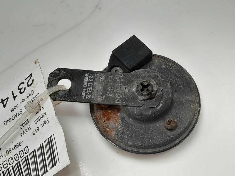 2001 - 2005 Toyota Rav4 Horn Low Note OEM 8652042070