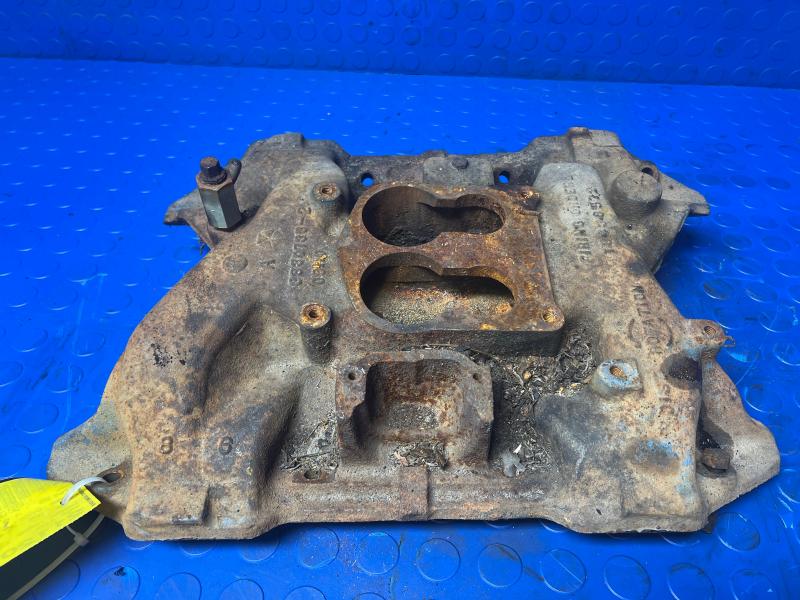 1977 Dodge D300 Intake Manifold