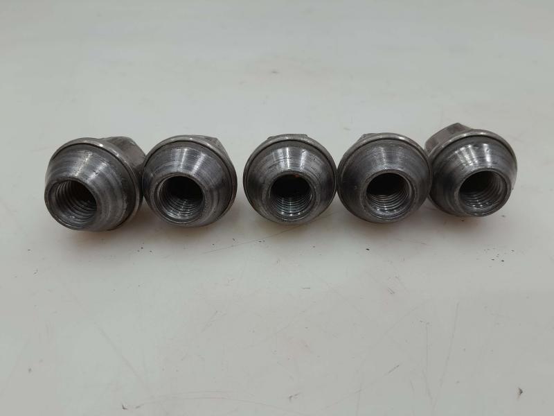 2017 Ford Focus Lug Nuts