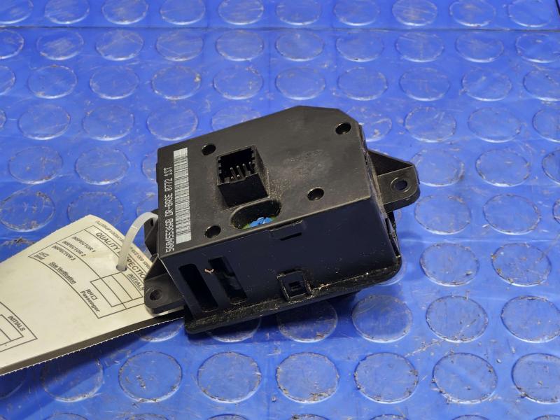 2002 Dodge Ram 1500 Headlight Switch (Dash Mtd)