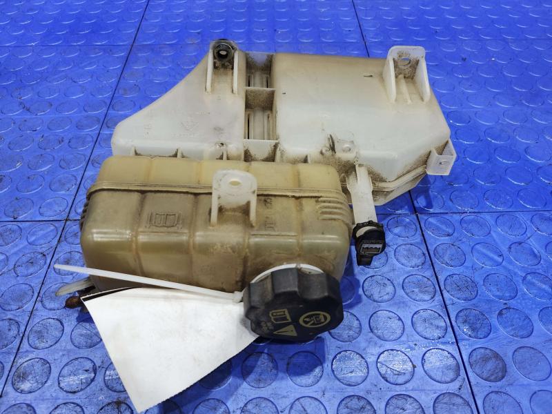 2016 Cadillac ATS Coolant Recovery Bottle
