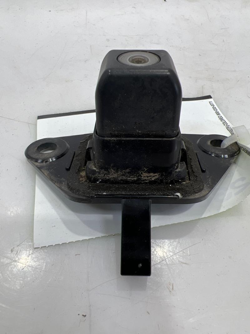 2009 - 2013 Toyota Highlander Backup Camera Assembly OEM 867900E020