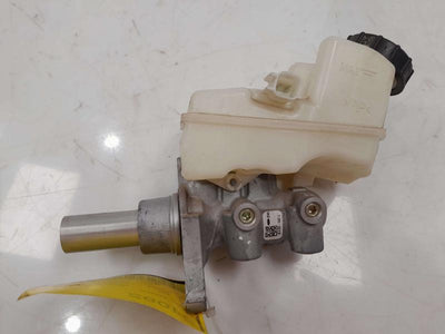 2020 - 2022 Ford Escape Brake Master Cylinder Assembly OEM KTJX612004ANC