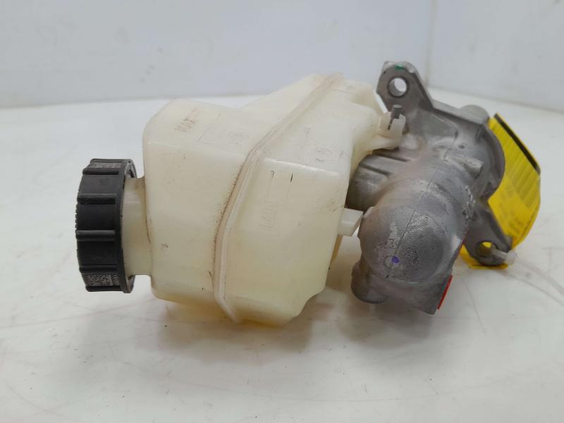 2020 - 2022 Ford Escape Brake Master Cylinder Assembly OEM KTJX612004ANC