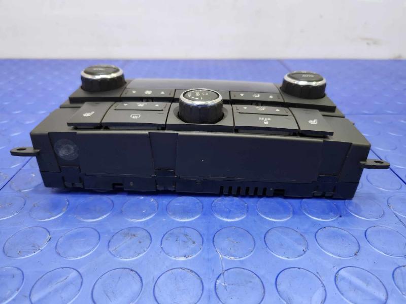 2009 Volkswagen Routan Heater A/C Control