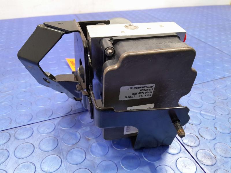 2017-2024 Maserati Ghibli ABS Anti Lock Brake Pump Modulator Assembly OEM 670102045
