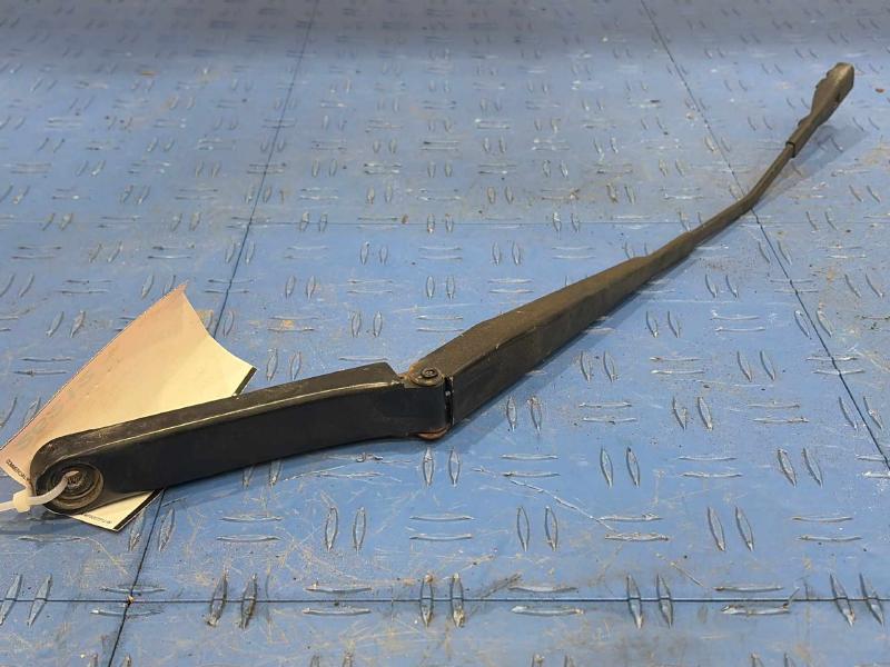 2015 Volkswagen Passat Wiper Arm