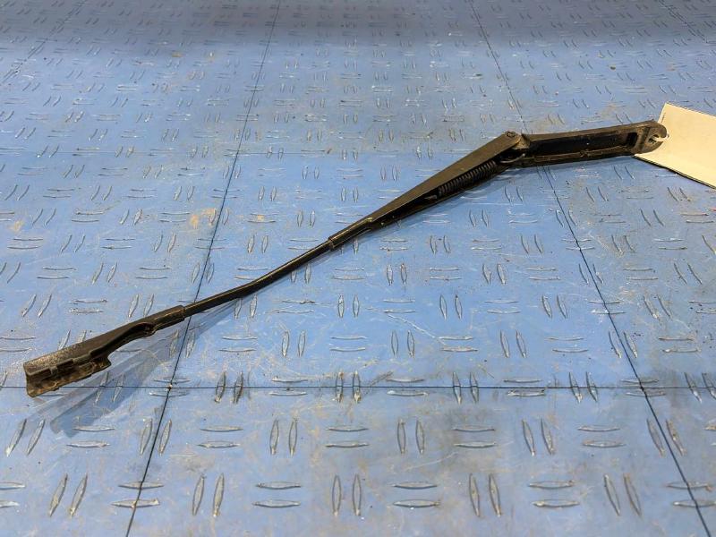 2015 Volkswagen Passat Wiper Arm