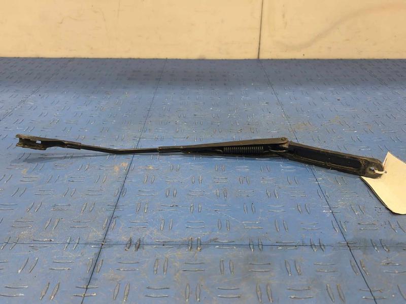 2015 Volkswagen Passat Wiper Arm