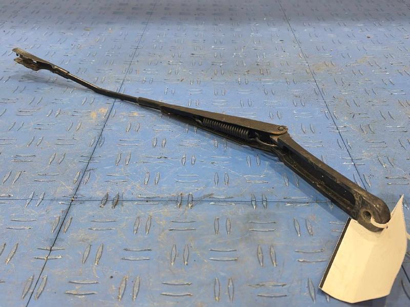 2015 Volkswagen Passat Wiper Arm
