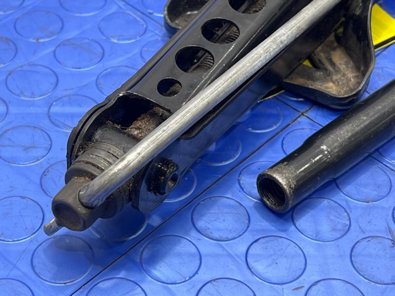 2011-2018 Volvo S60 Spare Tire Tools Jack Kit Assembly Genuine OEM 31316306