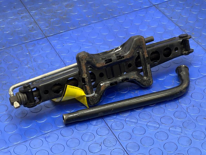 2011-2018 Volvo S60 Spare Tire Tools Jack Kit Assembly Genuine OEM 31316306