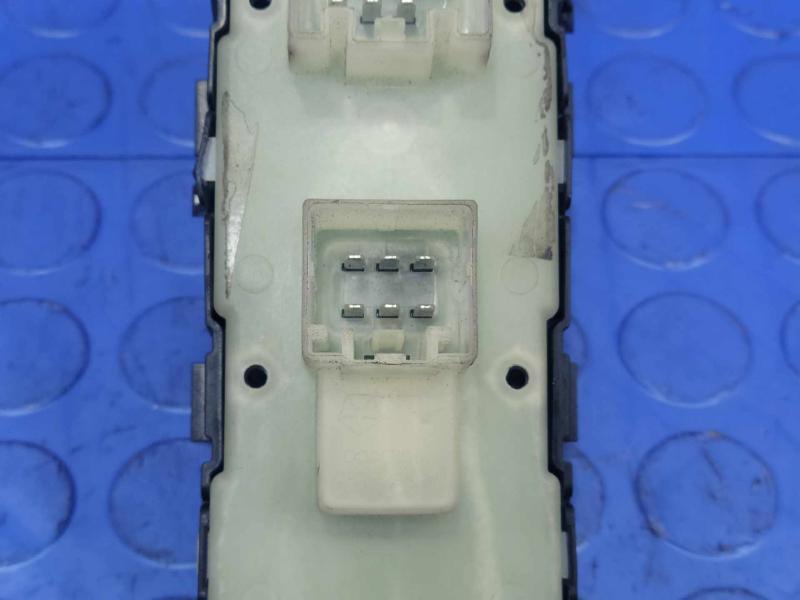 2017 Jeep Compass Door Switch Front
