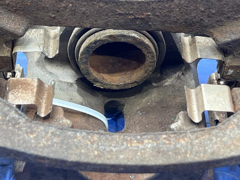 2014 Subaru Legacy Caliper