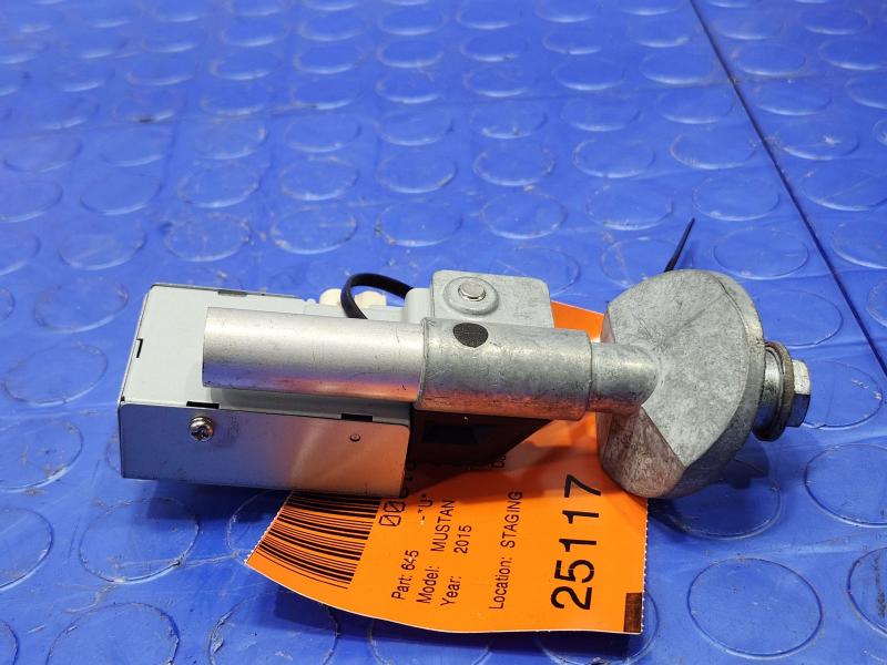 2015 Ford Mustang Antenna