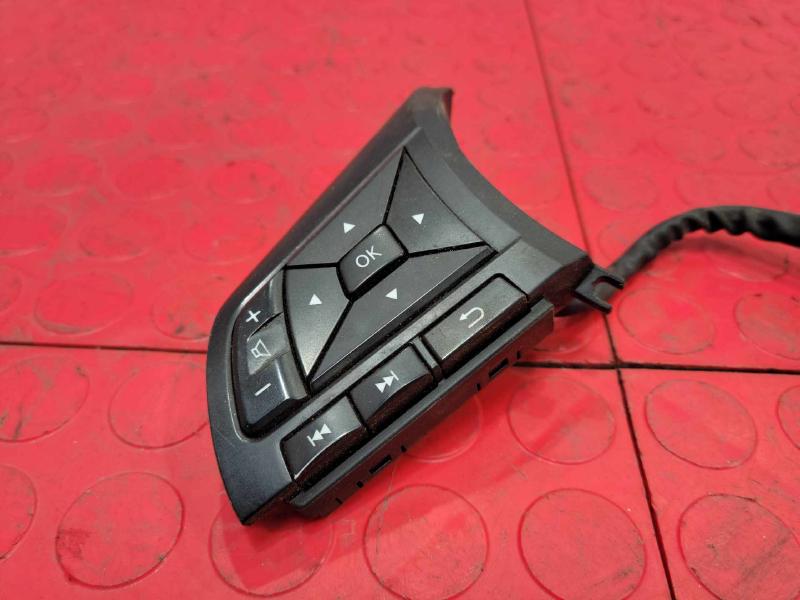2018 Nissan Rogue Sport Combination Switch