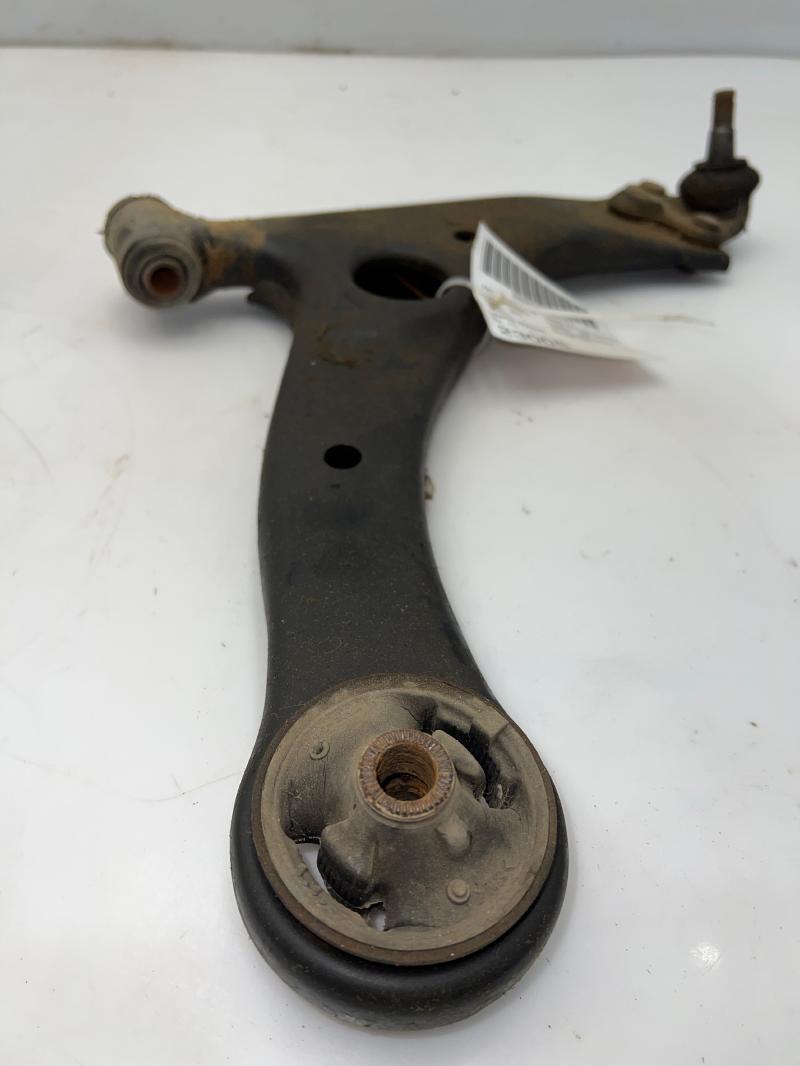2003 - 2008 Toyota Corolla Front Lower Control Arm RH Passenger Side OEM 4806802021