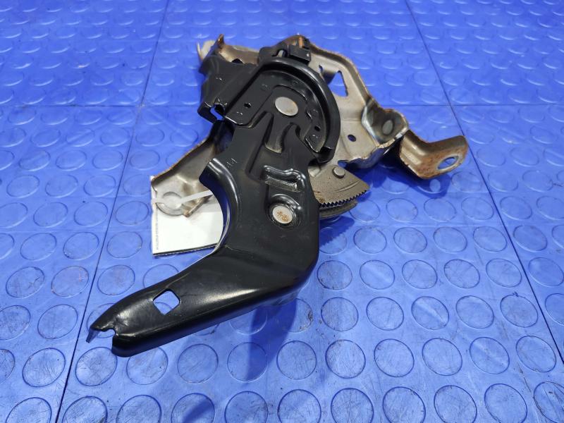 2011 Toyota Camry Emergency Brk.