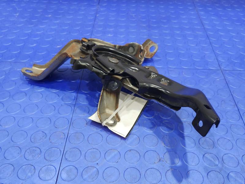 2011 Toyota Camry Emergency Brk.
