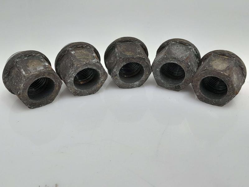 1995 Chevrolet Astro Lug Nuts